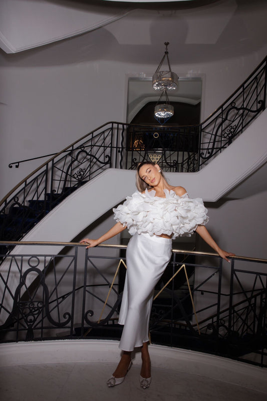 ZARA MCDERMOTT IS WEARING AMOR!