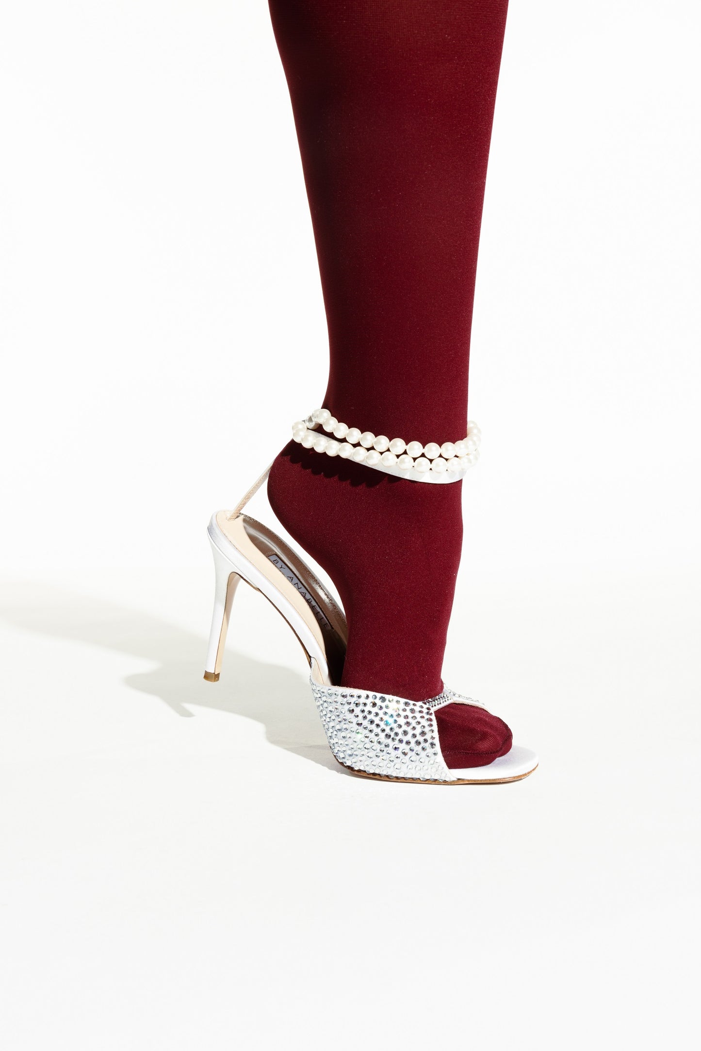 COSMOPOLITAN CRYSTAL WHITE