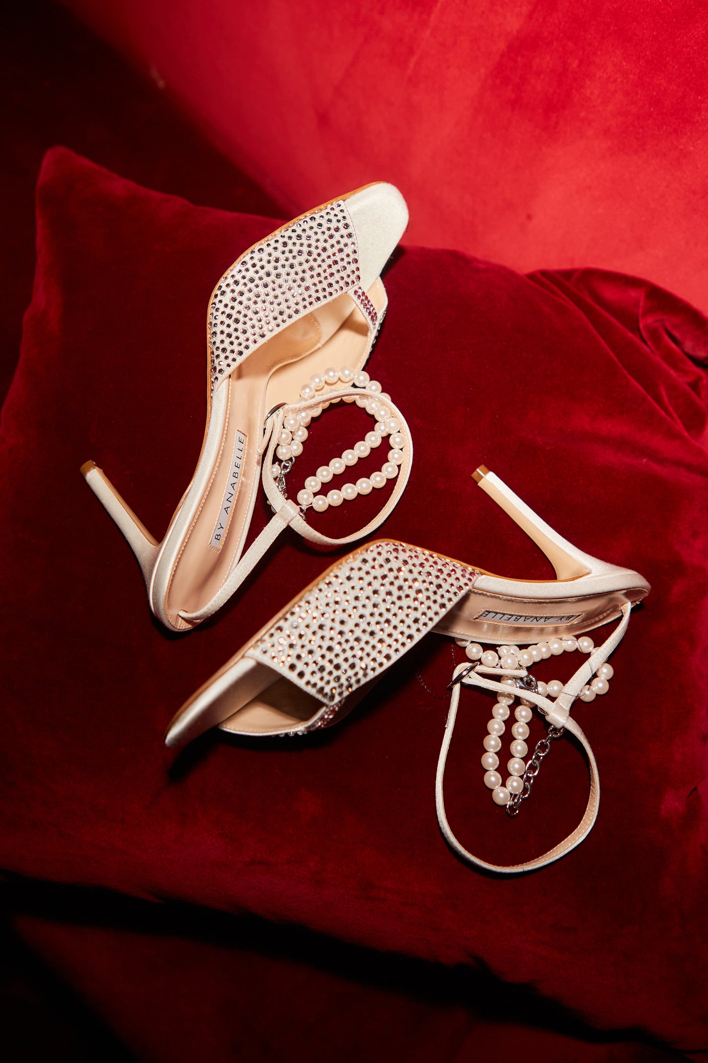 COSMOPOLITAN CRYSTAL WHITE